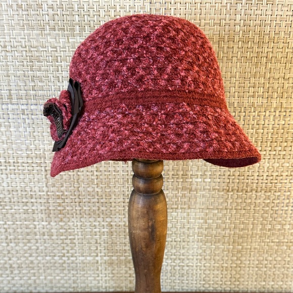 🌟HP🌟VTG 1980s-90s Willow Chenile Boucle Cloche with Sequin Flower by Betmar - Picture 5 of 12